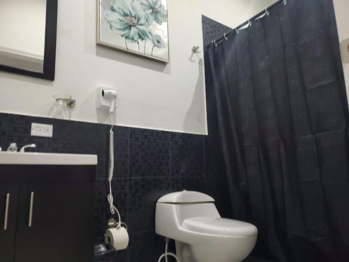 Suites Motel La Frontera Ciudad Juárez Eksteriør billede